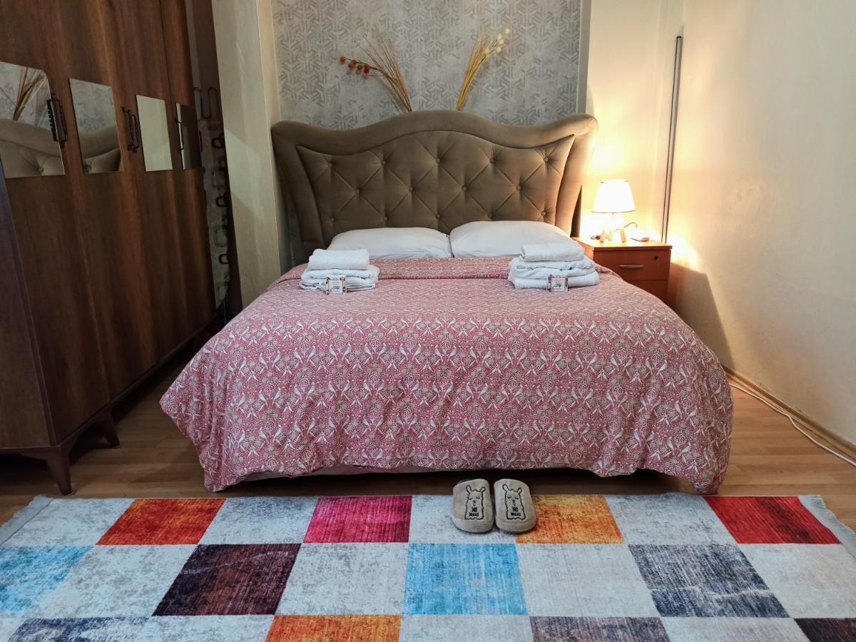 Private Room Close To Merter And Gungoren Textile Center Istanbul Eksteriør bilde
